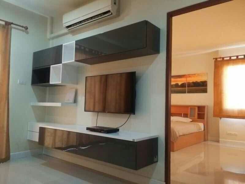ให้เช่า คอนโดกลางกรุงรีสอร์ท ขนาด 65 และ 48 ตรม ให้เช่า 2 ห้อง พร้อมเฟอร์ แบบ 1 ห้องนอน