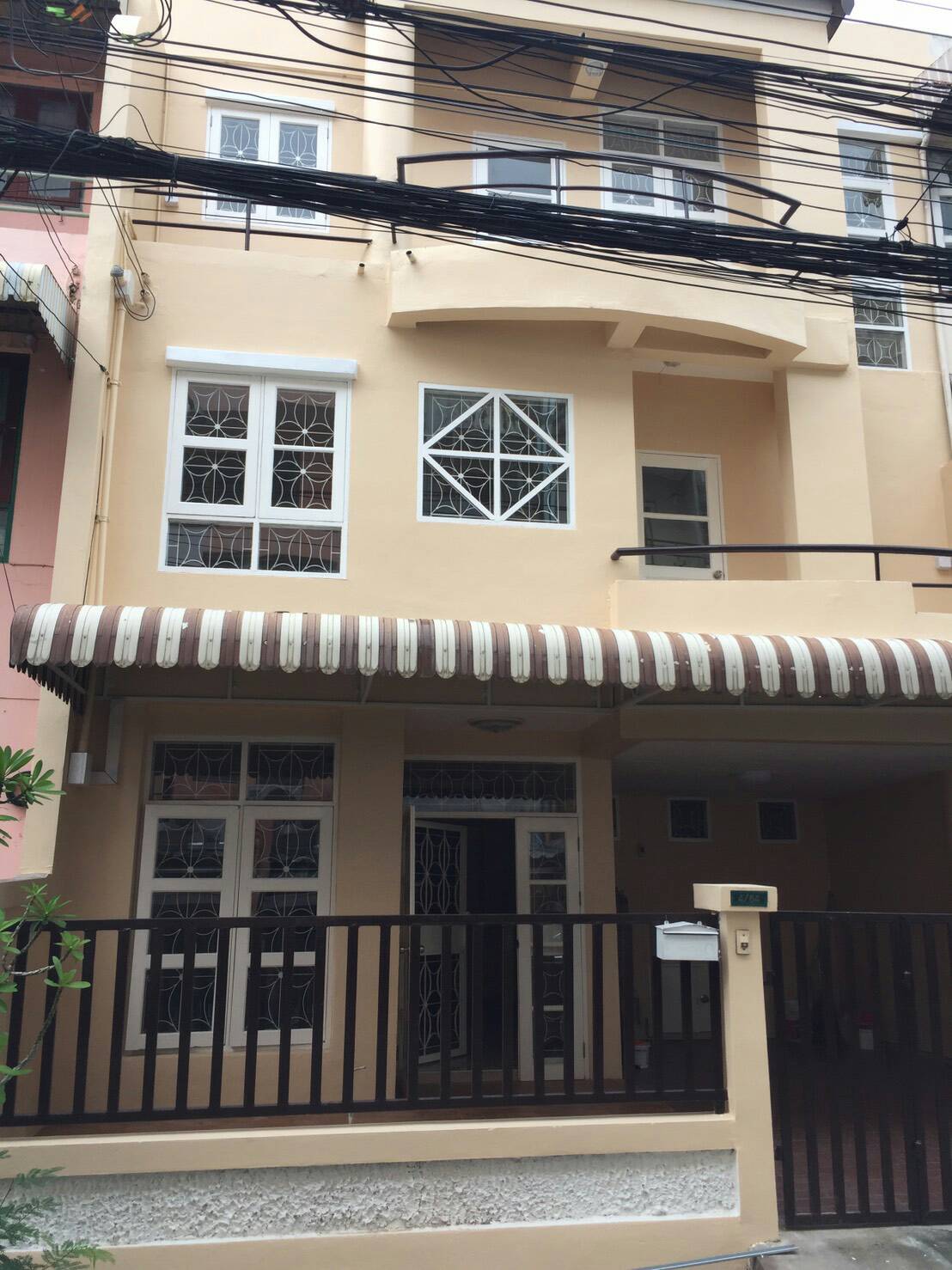 รหัสทรัพย์ 69036 ขายทาวน์เฮาส์ หมู่บ้านธันยกานต์ ประเสริฐมนูกิจ 29 ( เกษตร-นวมินทร์