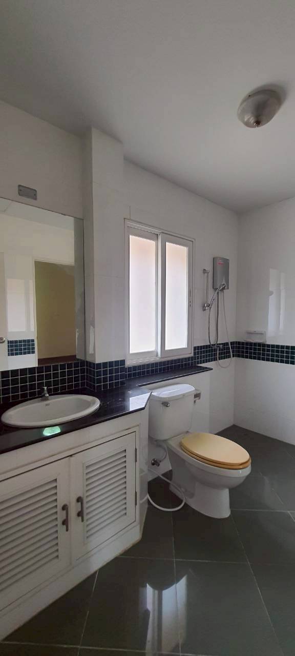 🔥 ขายด่วน! บ้านเดี่ยว หมู่บ้าน เศรณีรายา 1 (Serranee Raya 1) ราคาดีสุดในโครงการ เพียง 5,690,000 บาท