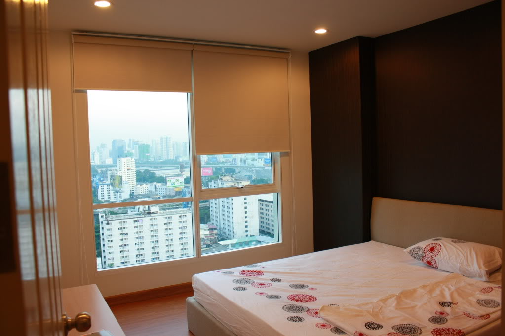 รหัสทรัพย์ 44633 ให้เช่าคอนโด เดอะ คอมพลีท ราชปรารภ / THE COMPLETE RAJAPRAROP 1 ห้องนอน 1 ห้องน้ำ พื้นที่ 39 ตร.ม. ชั้น 19 ห้องทิศตะวันออก