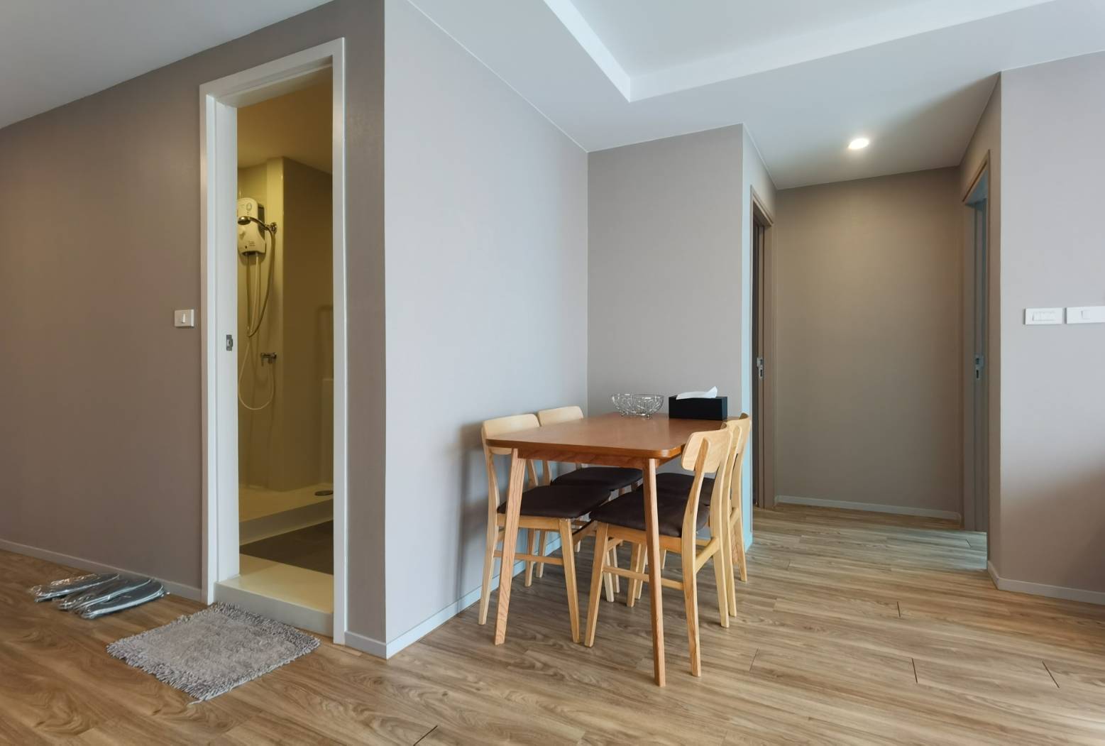 ให้เช่าคอนโด Blossom Condo @ Sathorn - Charoenrat (บลอสซั่ม คอนโด สาทร- -เจริญราษฎร์ 2 ห้องนอน ขนาด 63 ตรม