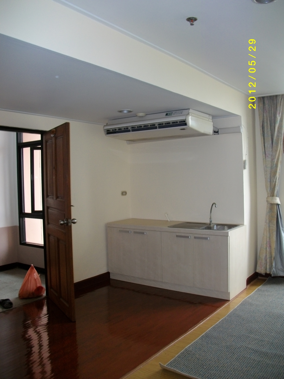 ให้เช่า คอนโด พญาไท เพลส (PhayaThai Place) ห้องนอน (1BR) ห้องหัวมุม ราคา 18000 / เดือน ชั้น 16 พื้นที่ 50 ตร.ม