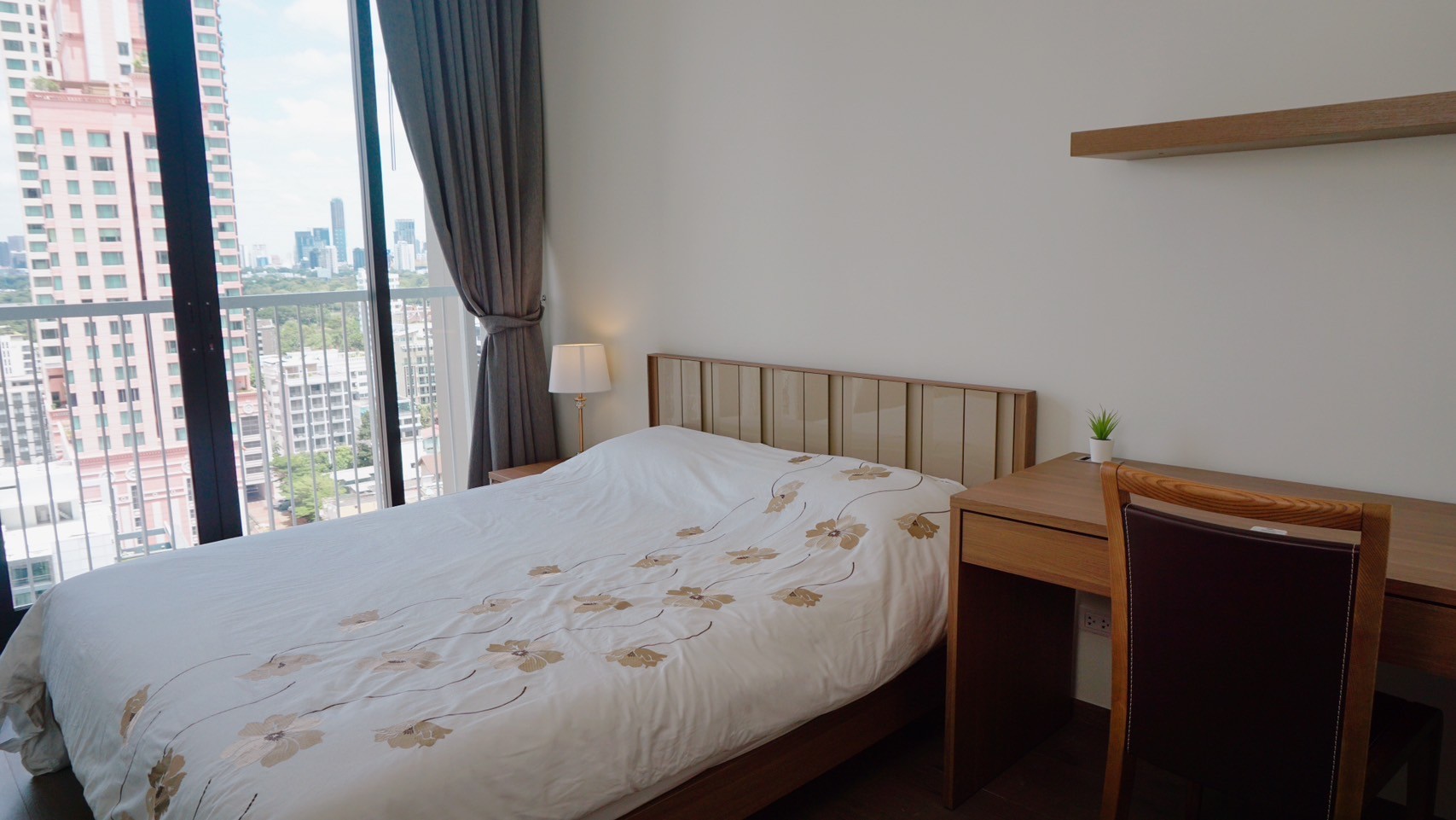 ให้เช่าคอนโด Park Origin Phrompong (Park 24) สุขุมวิท 24 ชั้น 14 ขนาด 58 ตรม. 2 นอน 2 น้ำ 2 ที่จอดรถ ตึก B Unit 70/448 70/449 เป็นห้องเดี่ยวตีทะลุ Fully Finished