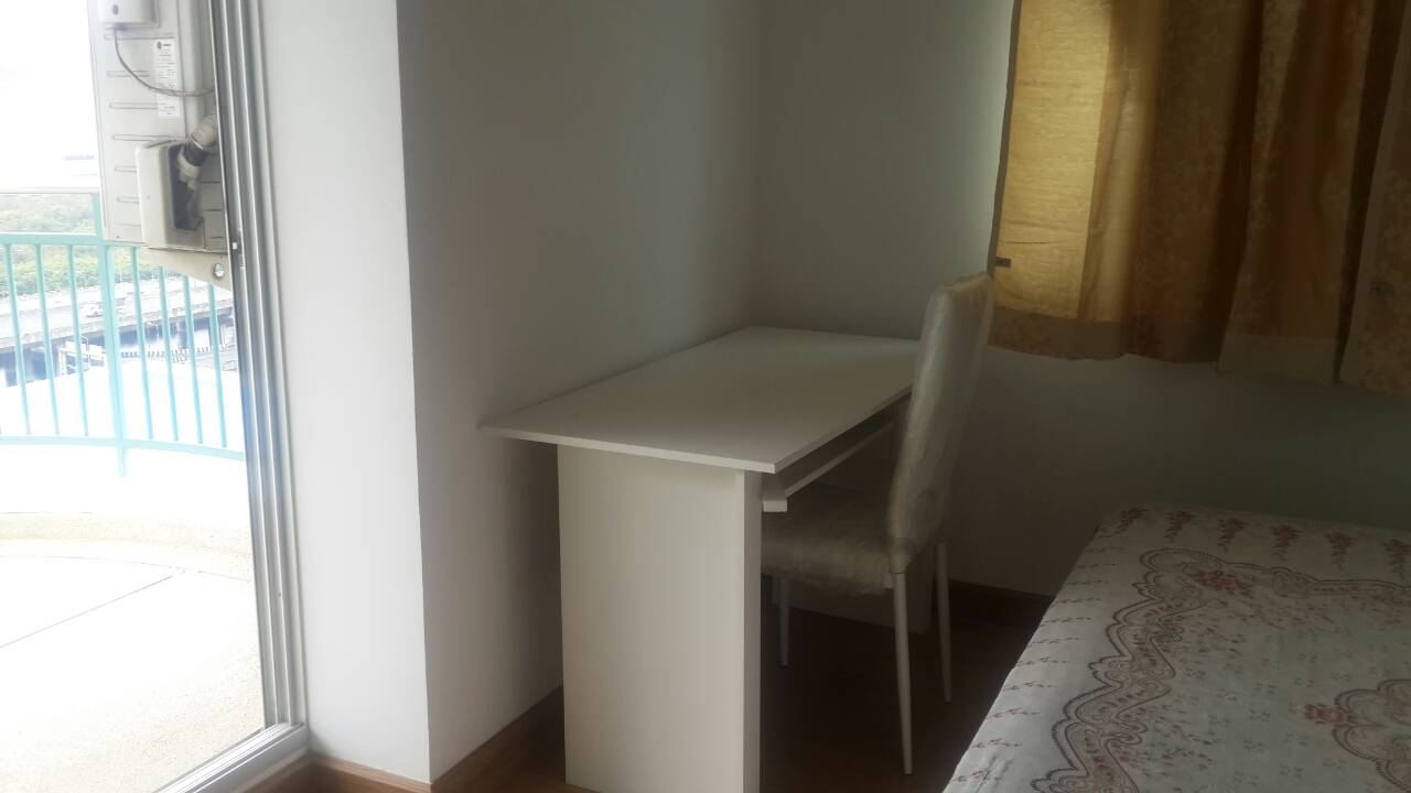 ให้เช่า/ขาย Condo Supalai Park Asoke-Ratchadaห้อง 2 bedroom 2 น้ำ ชั้น 15 พื้นที่ 64 ตร.ม ทิศใต้ เช่า 25,000 / เดือน ขาย 2.85 ล้าน วิว สระน้ำ แอร์พอร์ตลิ้ง พร้อมเฟอร์นิเจอร์(จอดรถได้2 คัน) ค่าใช้จ่ายวันโอน คนละครึ่ง