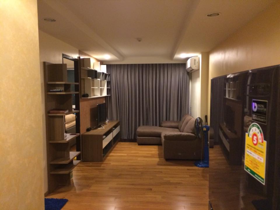 ให้เช่าคอนโด Abstract พหลโยธิน (Abstracts Phahonyothin Park) วิวเมือง ขนาด 45 ตร.ม. ชั้น 22 (1 ห้องนอน / 1 ห้องนั่งเล่น และ 1 ห้องน้ำ ) ตกแต่งด้วยเฟอร์นิเจอร์ครบ