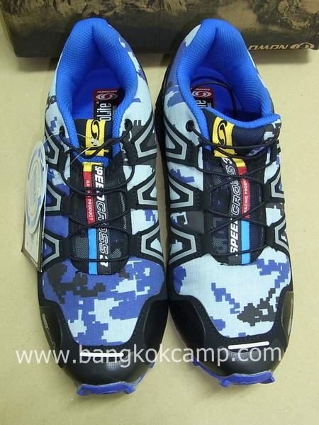 รองเท้าเดินป่า outdoor.. .Salomon... ใหม่.... Size42eur