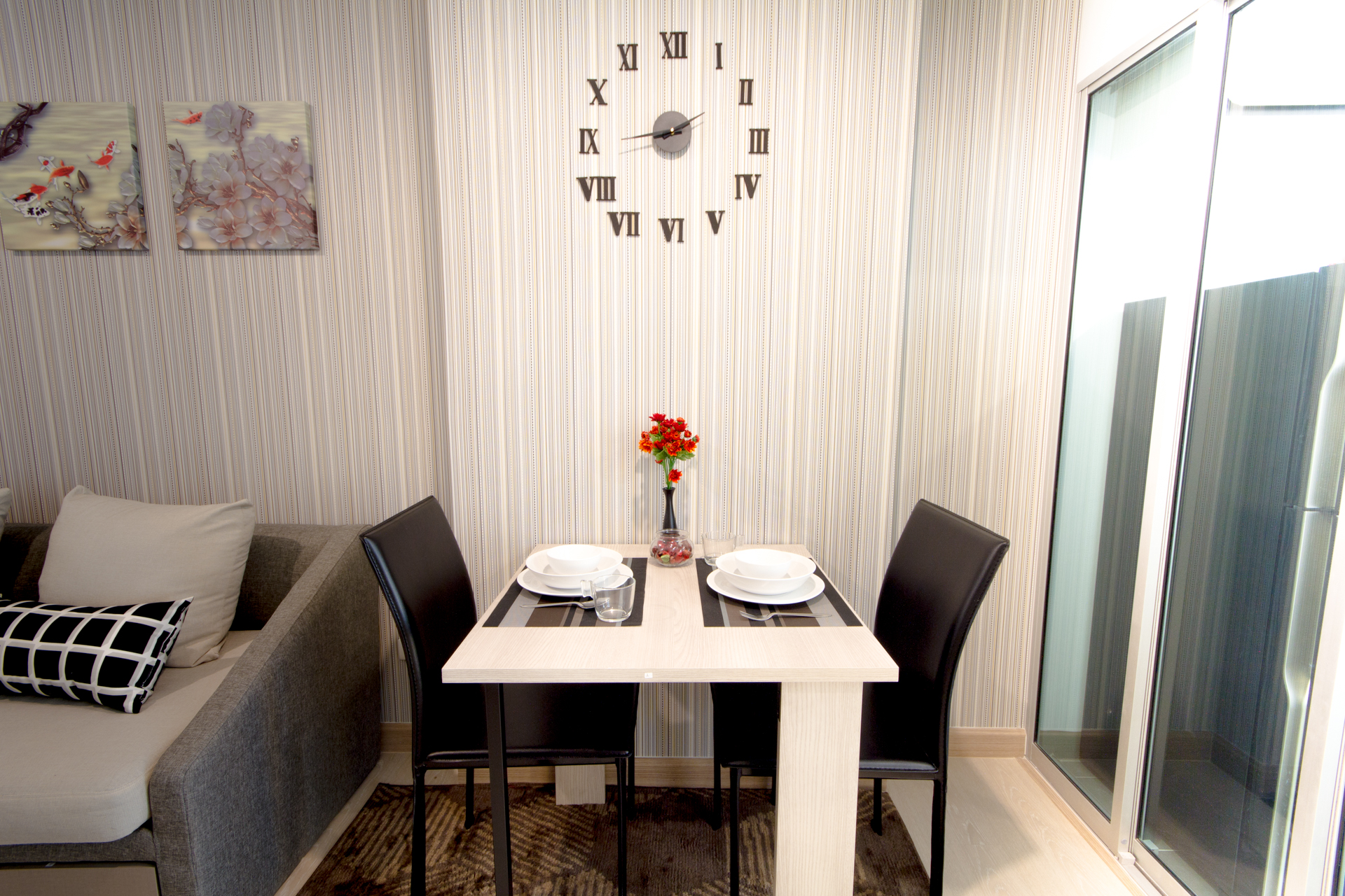 ขายคอนโดThe Kith Plus Sukhumvit 113 (เดอะ คิทท์ พลัส สุขุมวิท 113) 2 ยูนิต ตกแต่งครบพร้อมเข้าอยู่ ยูนิตที่1 แบบ 1 ห้องนอน 1 ห้องน้ำ ตึก A ชั้น 3