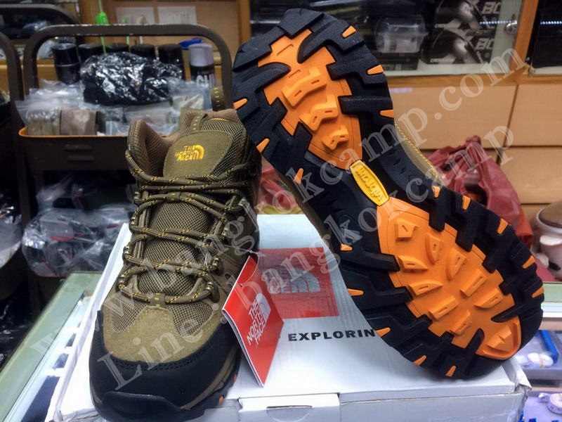 รองเท้าเดินป่า outdoor.. TNF สีน้ำตาล...Made in Vietnam . ใหม่ ..