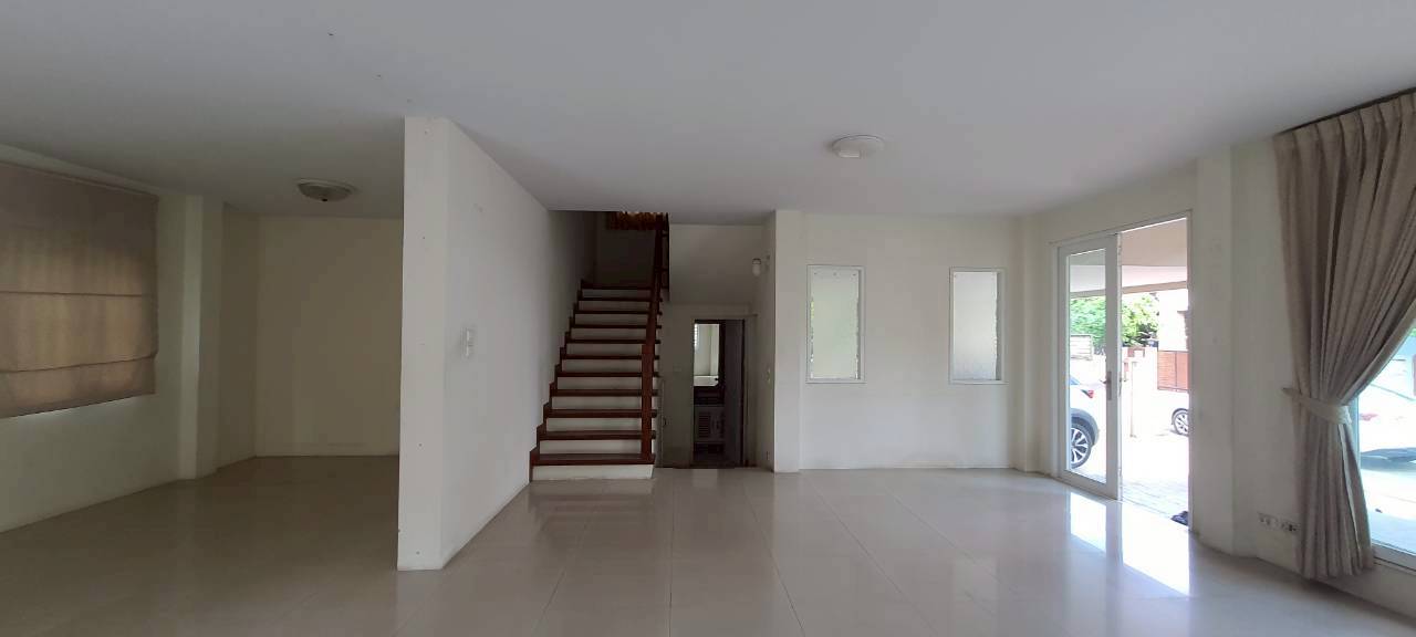 🔥 ขายด่วน! บ้านเดี่ยว หมู่บ้าน เศรณีรายา 1 (Serranee Raya 1) ราคาดีสุดในโครงการ เพียง 5,690,000 บาท