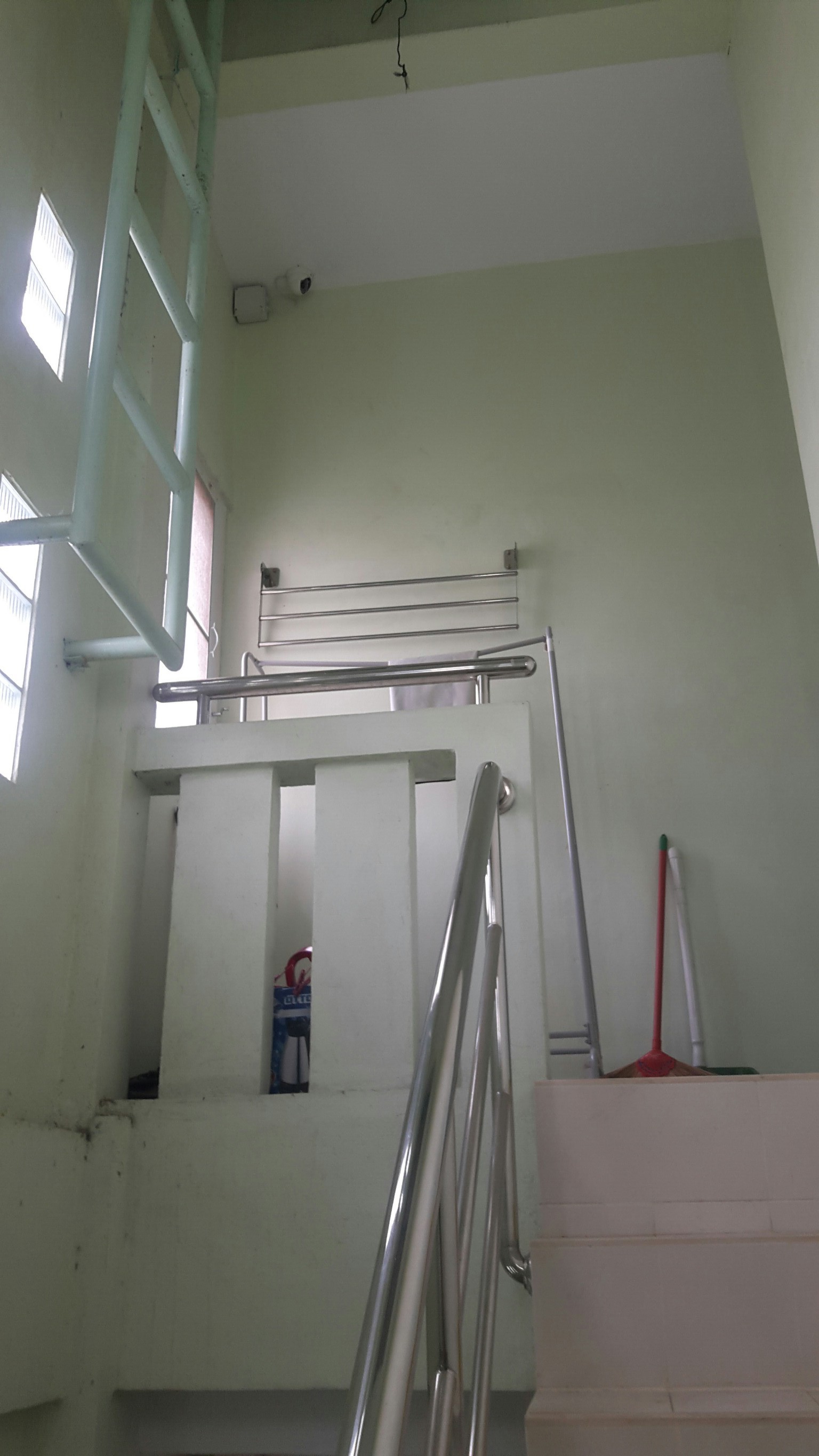 รหัสทรัพย์ 33318 ขายห้องเช่า(อพาร์ทเม้นท์ ลาดกระบัง 46 ) 2 ชั้น อยู่ในซอย ลาดกระบัง 46