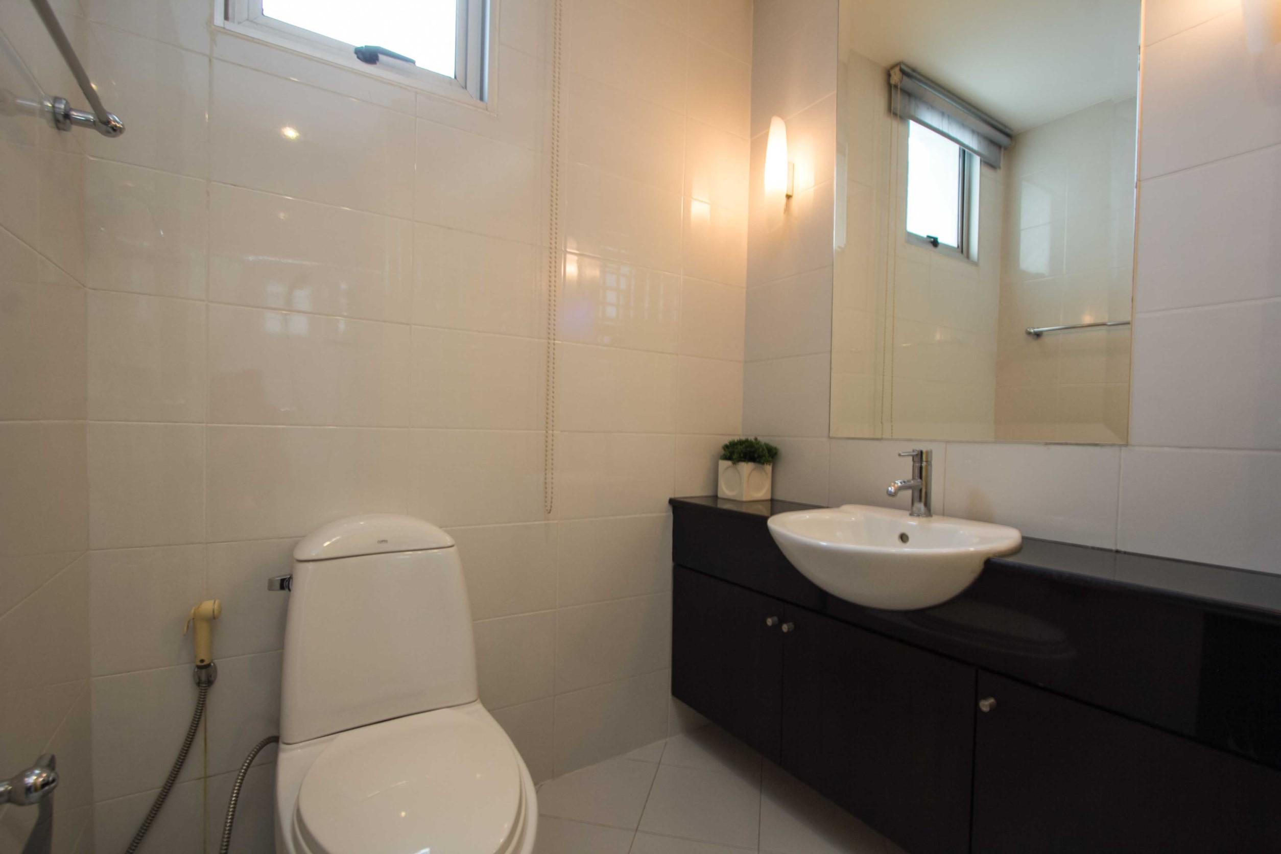 ให้เช่าคอนโด Citi Smart Sukhumvit 18 (ซิตี้ สมาร์ท สุขุมวิท18) 3 ห้องนอน 3 ห้องน้ำ ขนาด 120 ตร.ม.