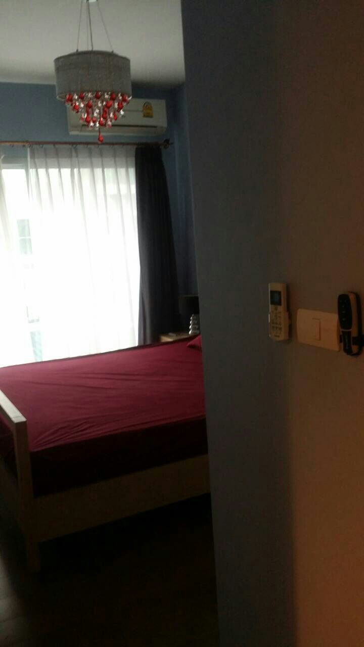 ให้เช่าคอนโด เอ สเปซ เพลย์ รัชดา- สุทธิสาร ห้องริมสระว่ายน้ำ ขนาด 48 ตรม. 1 Bedroom ตึกเอ ริมสระว่ายน้ำ ตกแต่งสวยพร้อมเข้าอยู่