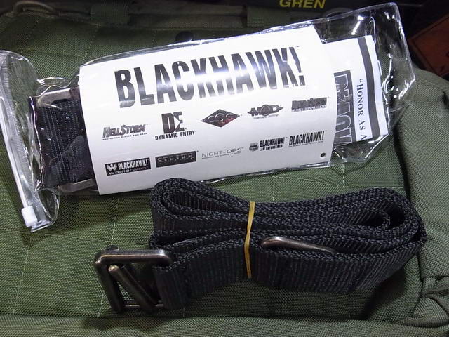 เข็มขัด Blackhawk หัวโลหะขาว