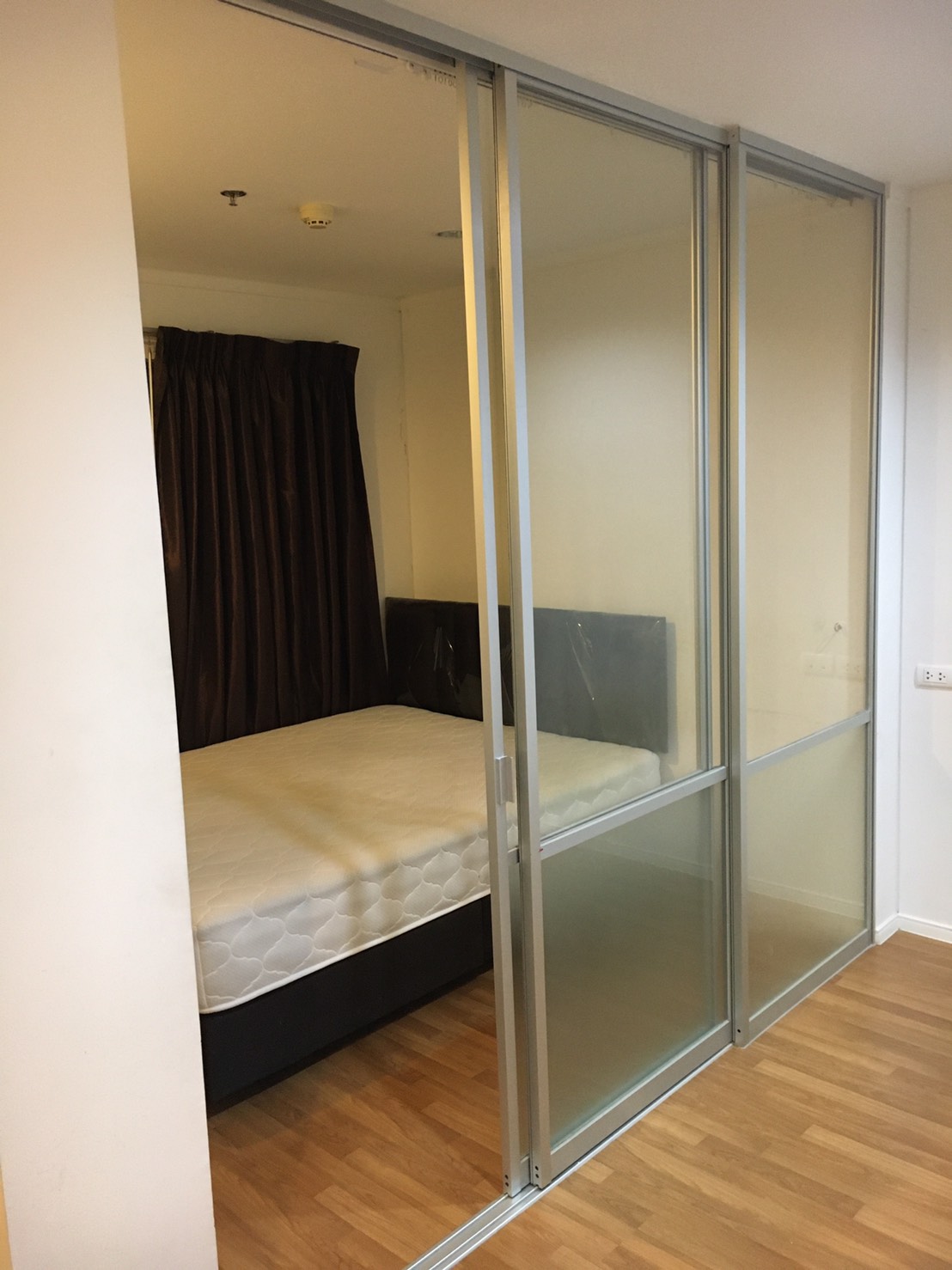 รหัสทรัพย์ 40200 ให้เช่าคอนโด Lumpini Place Suksawat - Rama 2 ( ลุมพินี เพลส สุขสวัสดิ์ - พระราม2 ) 1 ห้องนอน 1 ห้องน้ำ