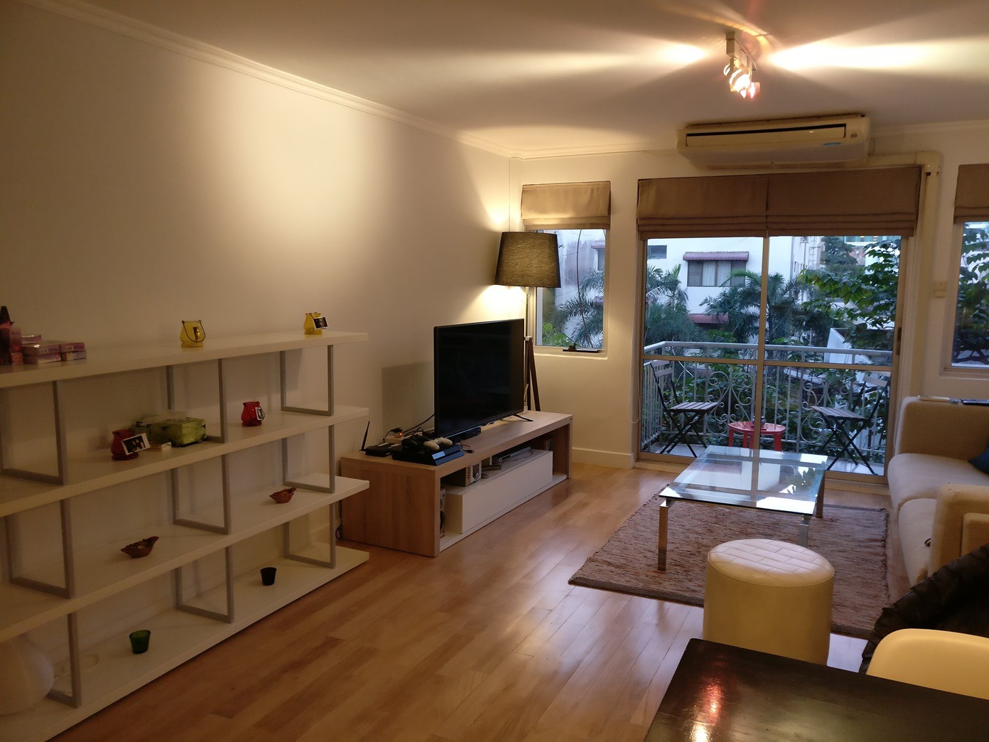 ให้เช่าคอนโด Raintree Villa (เรนทรี วิลล่า) 2 ห้องนอน 1 ห้องน้ำ ขนาด 75 ตรม ห้อง 108/129 ชั้น 2 อาคาร บี