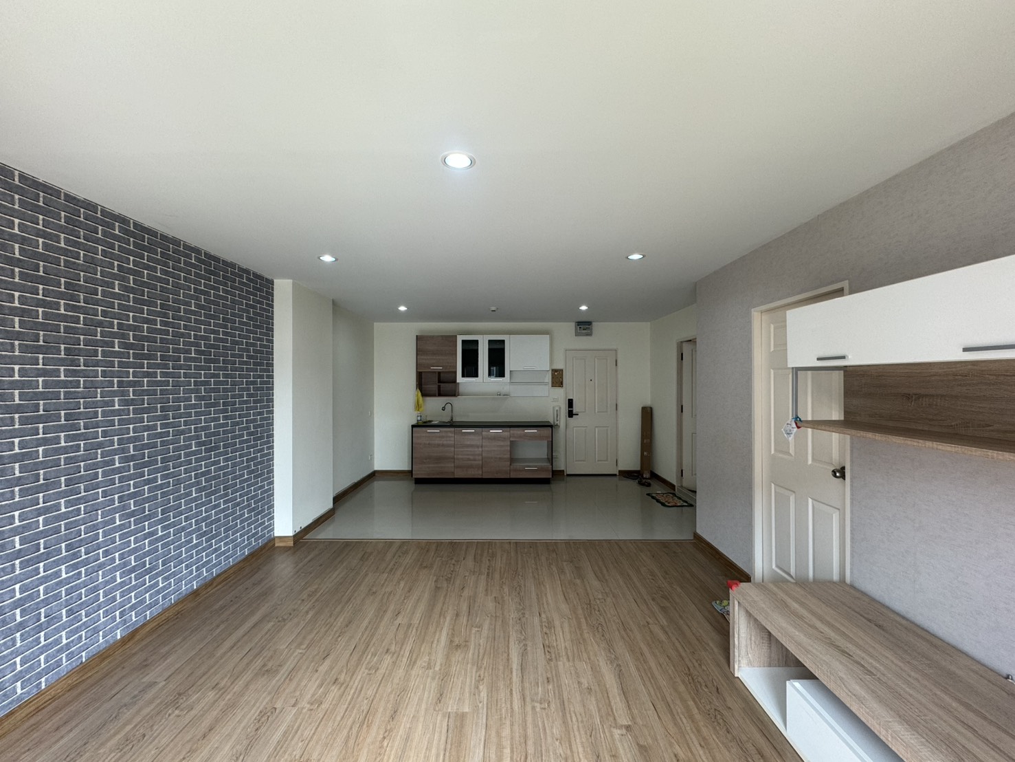 รหัสทรัพย์ 53645 ขายถูกพื้นที่ 62 ตร.ม. ราคา 2,100,000 บาท คอนโด The Trend ซอย คู้บอน 16/1 ถนนคู้บอน โครงการเดอะ เทรนด์ คอนโดทาวน์ (The Trend Condo town)