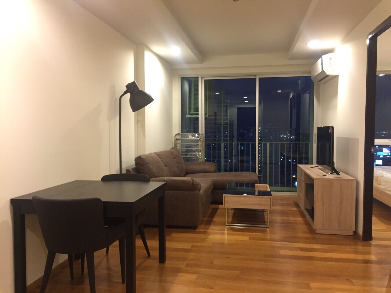 ให้เช่าคอนโด Abstracts Phahonyothin Park รีวิว คอนโด แอ็บสแตร็กส์ พหลโยธิน พาร์ค ห้องใหม่ แต่งครบ