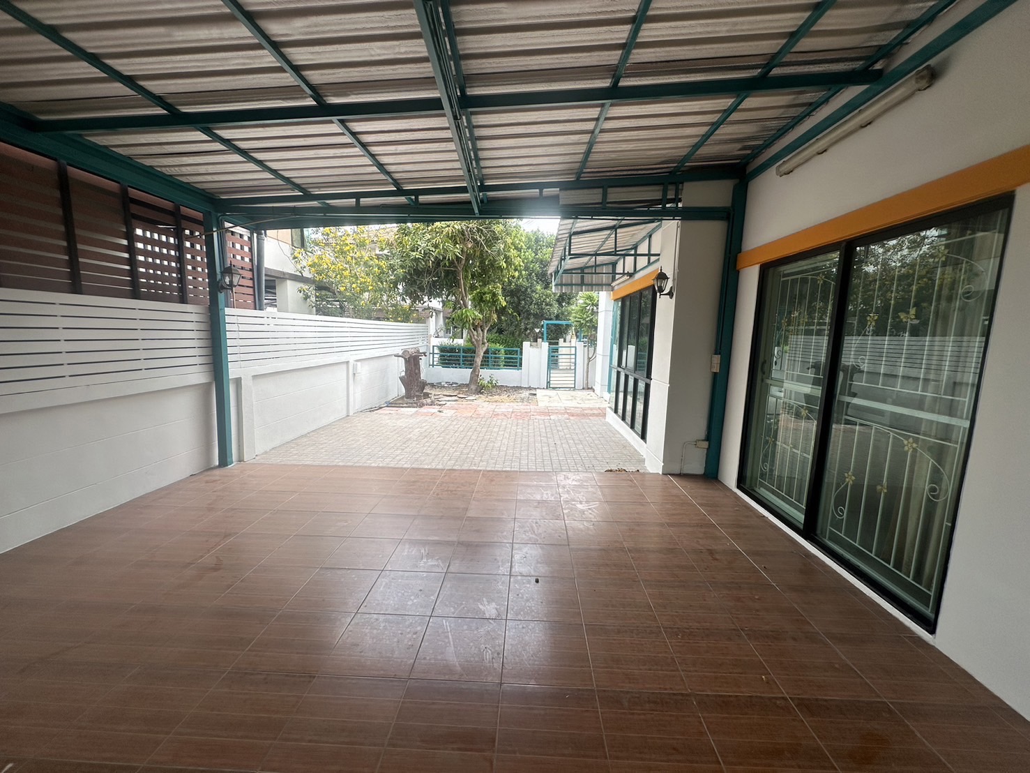 ขายบ้านเดี่ยวรีโนเวทใหม่ทั้งหลัง Baan Fah Piyarom Nesto - บ้านฟ้าปิยรมย์ เนสโต้ ลำลูกกา คลอง 6