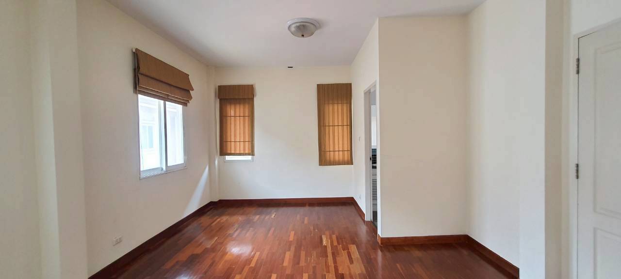 🔥 ขายด่วน! บ้านเดี่ยว หมู่บ้าน เศรณีรายา 1 (Serranee Raya 1) ราคาดีสุดในโครงการ เพียง 5,690,000 บาท