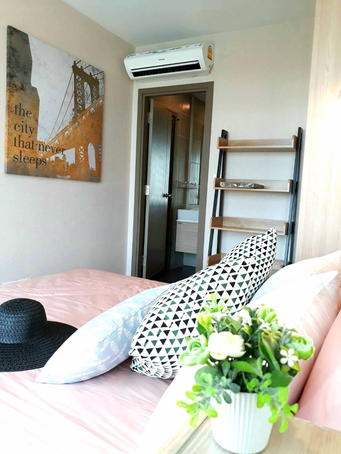 ให้เช่าคอนโด ไอดีโอ โอทู Ideo O2 ขนาด 53 ตรม 2 ห้องนอน 2 ห้องน้ำ อาคาร A ชั้น 10 ห้องมุม