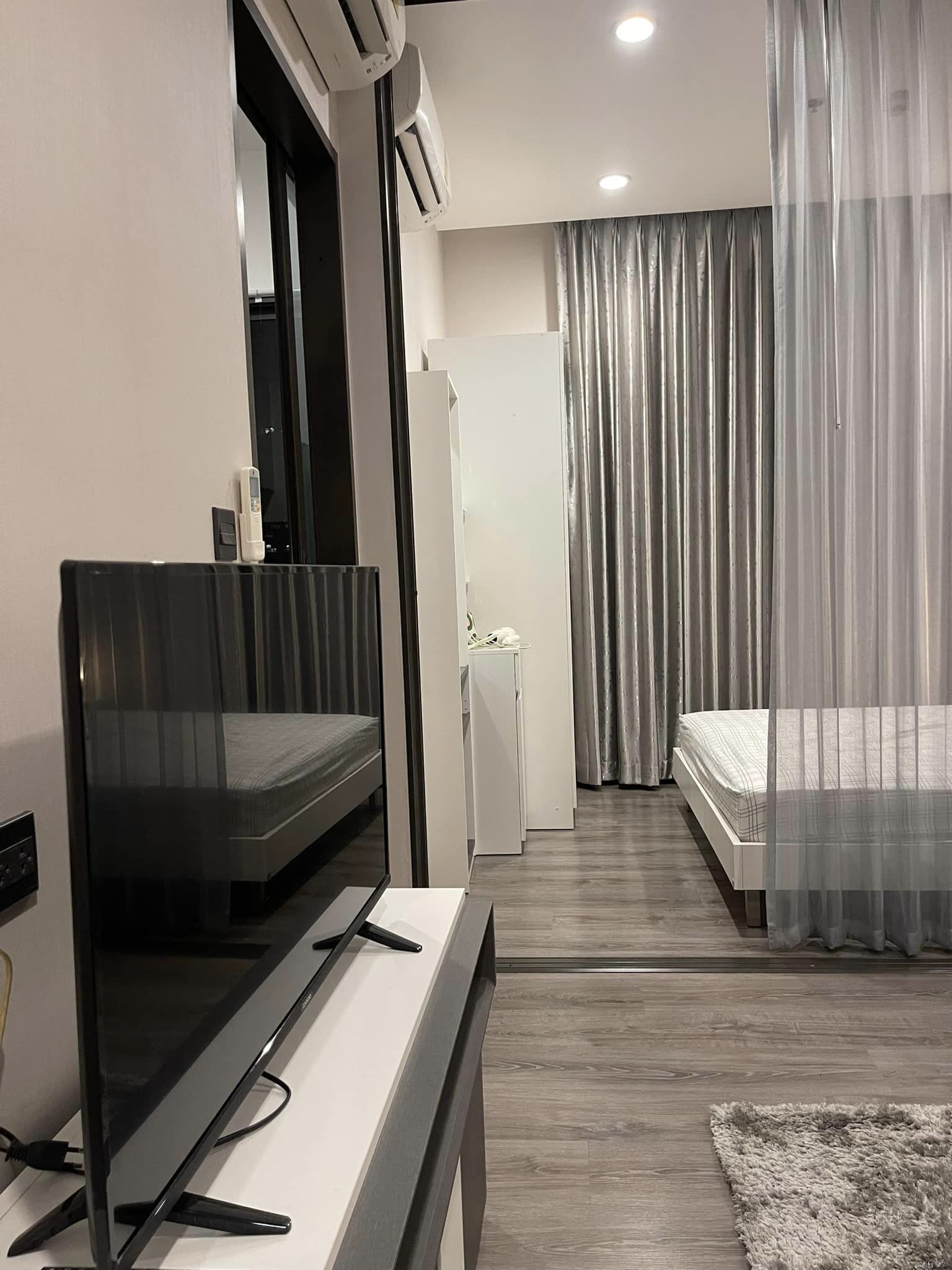 ให้เช่าคอนโด Urbano Rajavithi (เออร์บาโน ราชวิถี) วิวเเม่น้ำเจ้าพระยา ติด MRT สิรินธร ราคา 15,000 บาท /เดือน