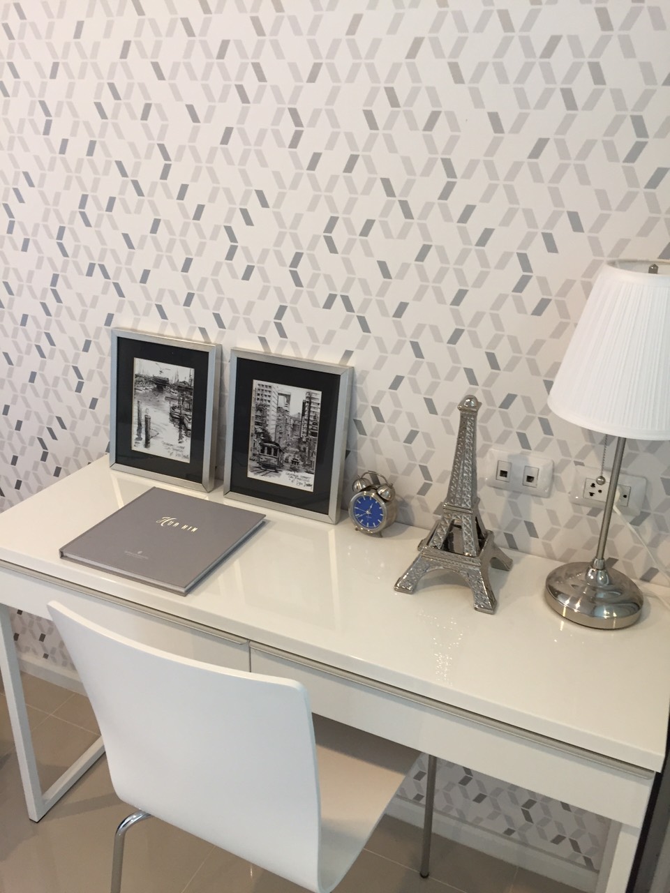 Sale : Asprie Rama 9 : 2 bed room B12A C10 พื้นที่ 50 ตรม. ชั้น12A ตกแต่งพร้อมอยู่+เฟอร์ครบ ขายราคา 5.2 ล้าน