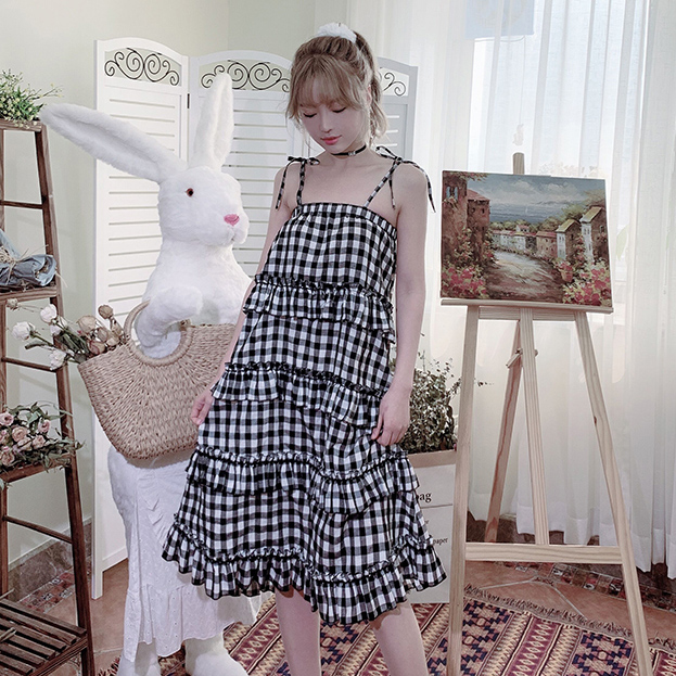 Summer Joy : เดรสยาวสายเดี่ยวผูกไหล่หวานๆ มีให้เลือก 2 สีค่ะ งานแบรนด์ (สินค้าไม่รวมเสื้อใส่ทับตัวนอกค่ะ)