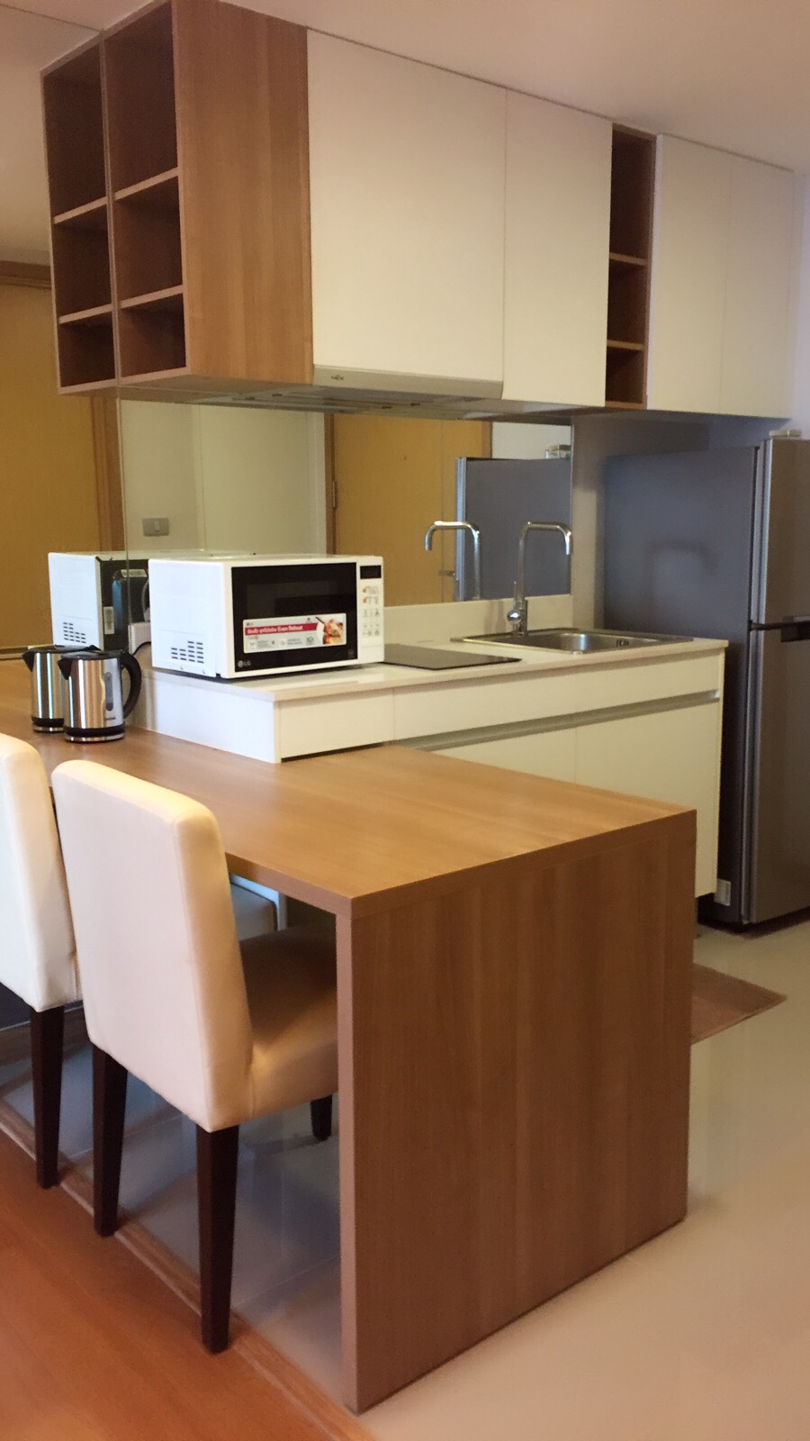 ให้เช่าคอนโด Inter Lux Residence (อินเตอร์ ลักส์ เรซิเดนซ์) 1 ห้องนอน 1 ห้องน้ำ ชั้น 4 ขนาด 34 ตรม. ห้องตกแต่งพร้อมเข้าอยู่