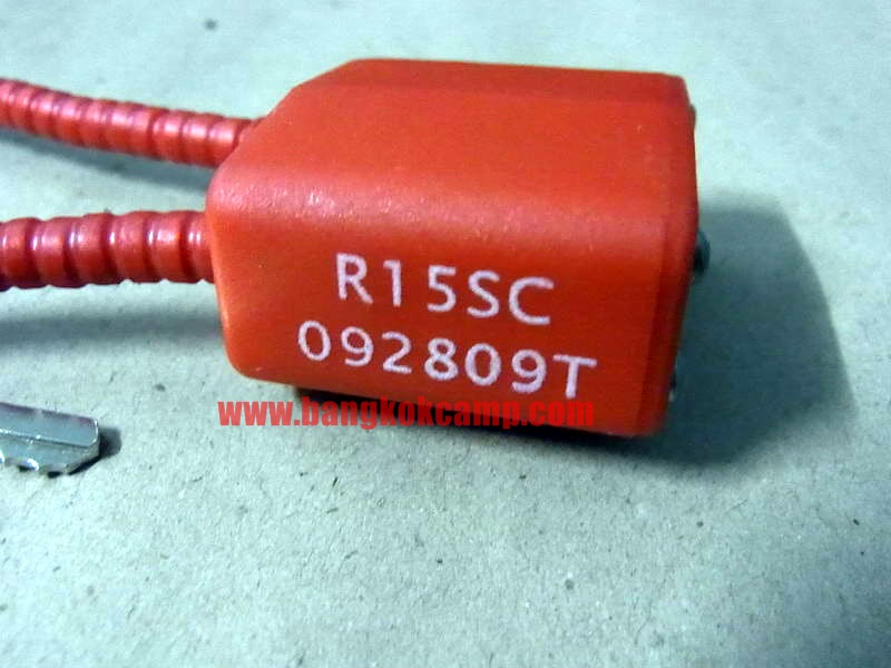 กุญแจล๊อคปืน สีแดง ใหม่เก่าเก็บ