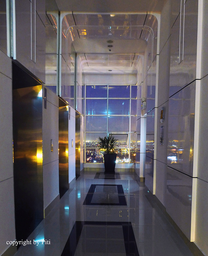 ขายคอนโดศุภาลัยปาร์ค เอกมัย-ทองหล่อ Supalai Park Ekkamai-Thonglor ห้อง 1ห้องนอน 1ห้องนั่งเล่น 1ห้องน้ำ ห้องครัวแยก ห้อง 55 ตรม. ชั้น 40 ราคา 4.99 ล้าน