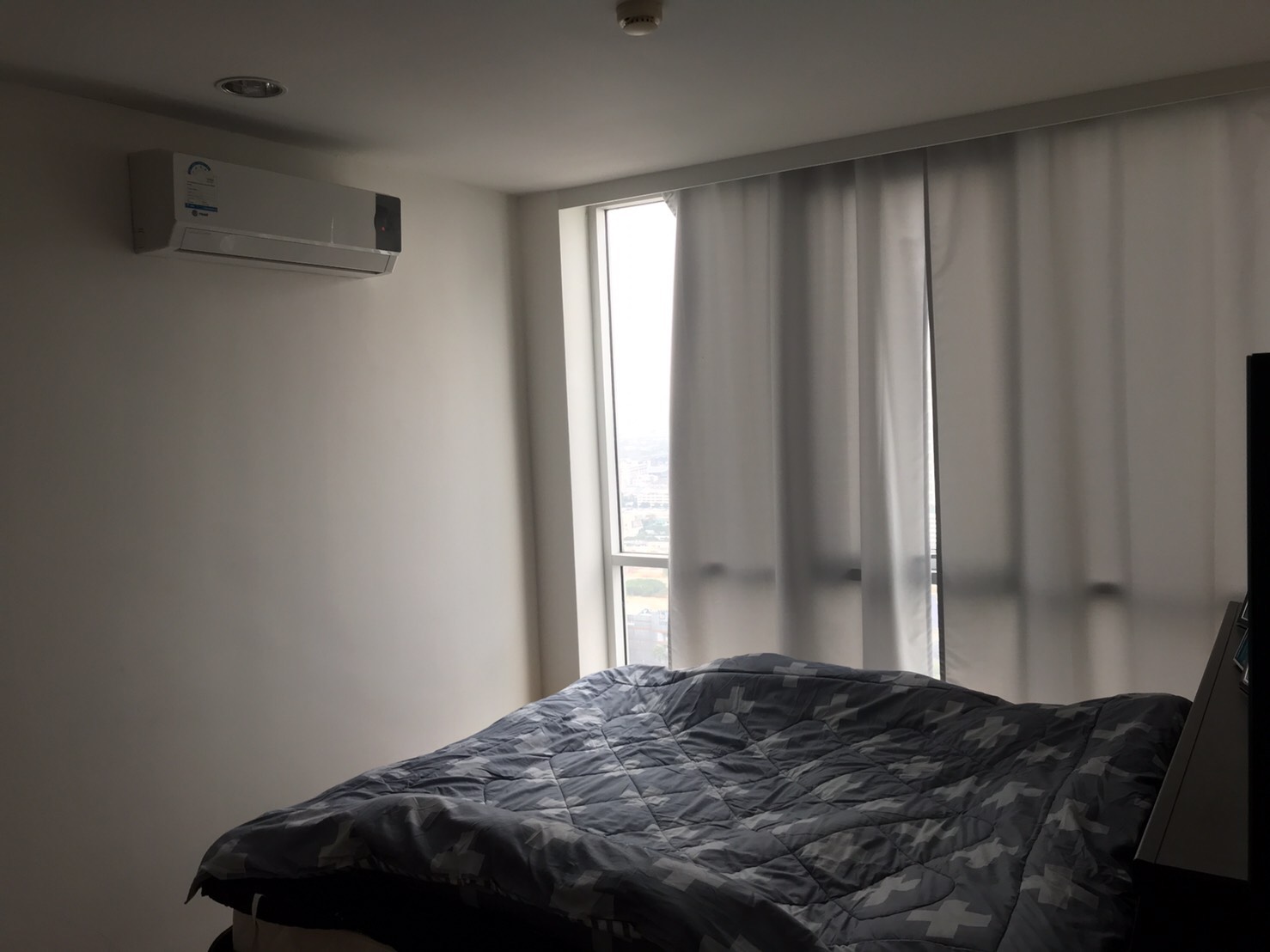 ขายด่วนคอนโด Abstracts Phahonyothin Park (แอ็บสแตร็กส์ พหลโยธิน พาร์ค 1 ห้องนอน 1 ห้องน้ำ ขนาด 44.19 ตรม ชั้น 31 วิว ตึกช้าง