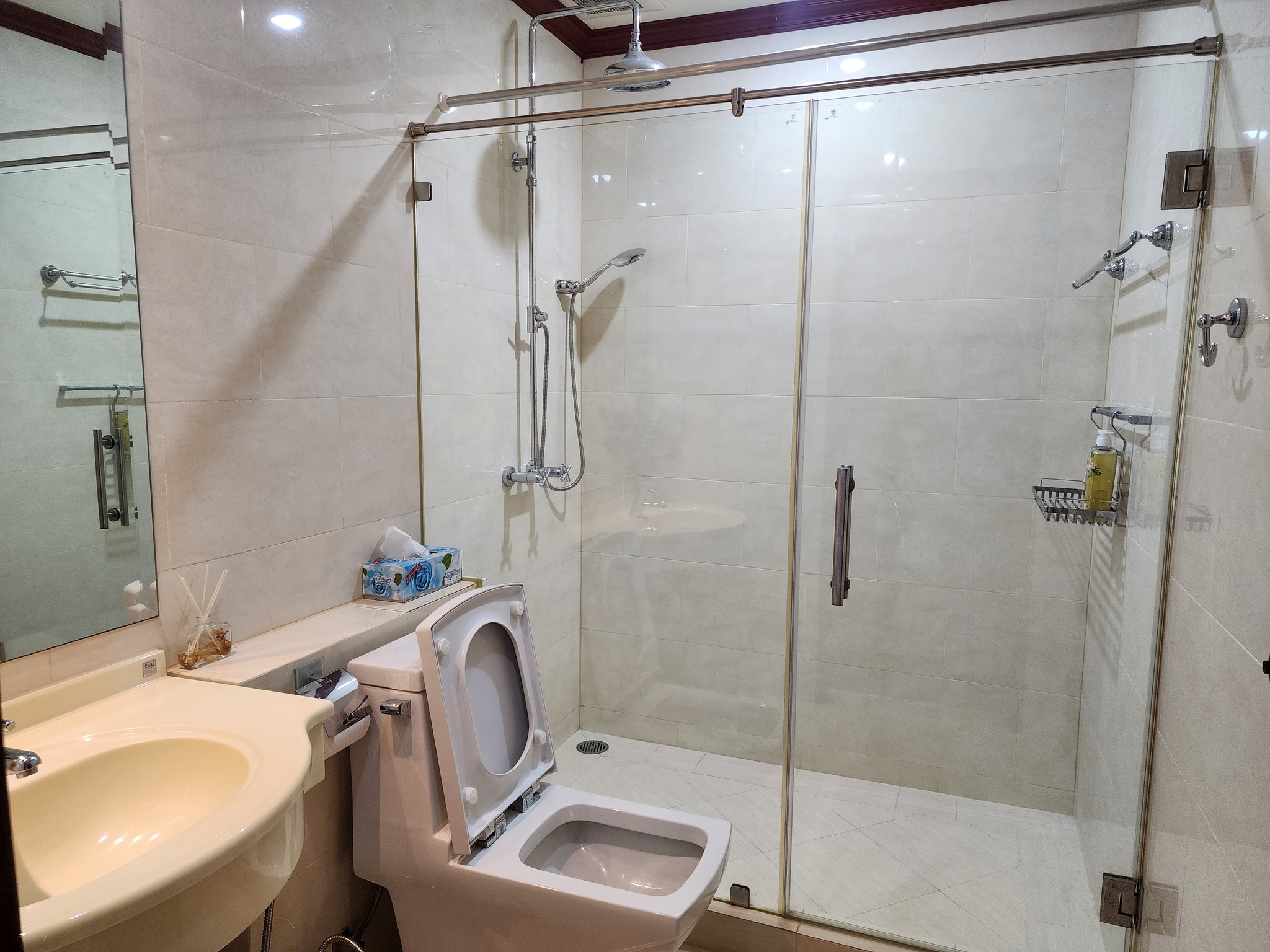 🏢 ให้เช่าคอนโด กลางกรุง รีสอร์ท รัชดา (Klangkrung Resort Ratchada) รัชดา ซอย 7 ค่าเช่าเพียง 28,000 บาท/เดือน