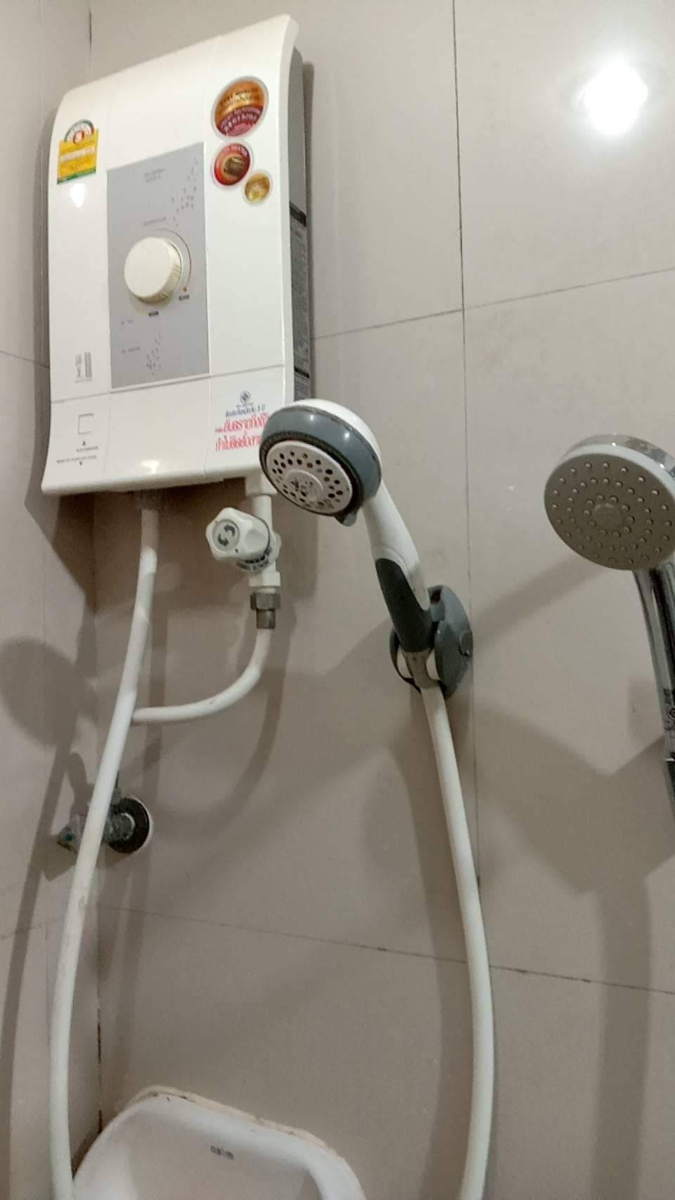 ขายคอนโดพร้อมผู้เช่า ราคาต่ำกว่าทุน 3.7 ล้าน โครงการ Zenith Place @ Huay Kwang (ซีนิธ เพลส แอท ห้วยขวาง)