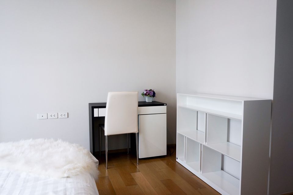 ✨ ให้เช่า Hive Sathorn คอนโดหรูติด BTS กรุงธนบุรี เพียง 100 เมตร!