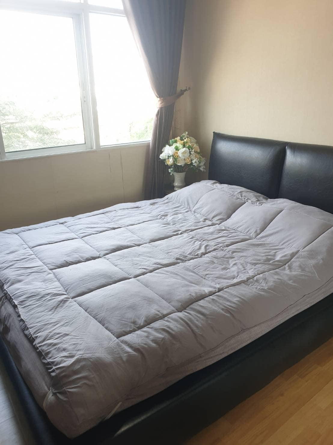 ขาย / ให้เช่าคอนโดหรูใจกลางเมืองย่านเรียบด่วน Town in town คอนโด J.W. Boulevard Srivara (เจ ดับบลิว บูเลอวาร์ด ศรีวรา) 2 ห้องนอน