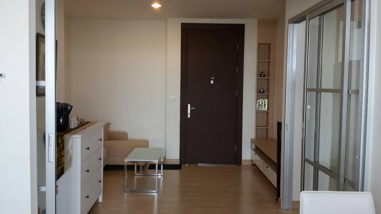 ให้เช่าคอนโดมิเนียม Rhythm Ratchada ขนาด 1 ห้องนอน ชั้น 18 ขนาด 45 ตร.ม. ในโครงการ ริทึ่ม รัชดา ติด MRT รัชดา