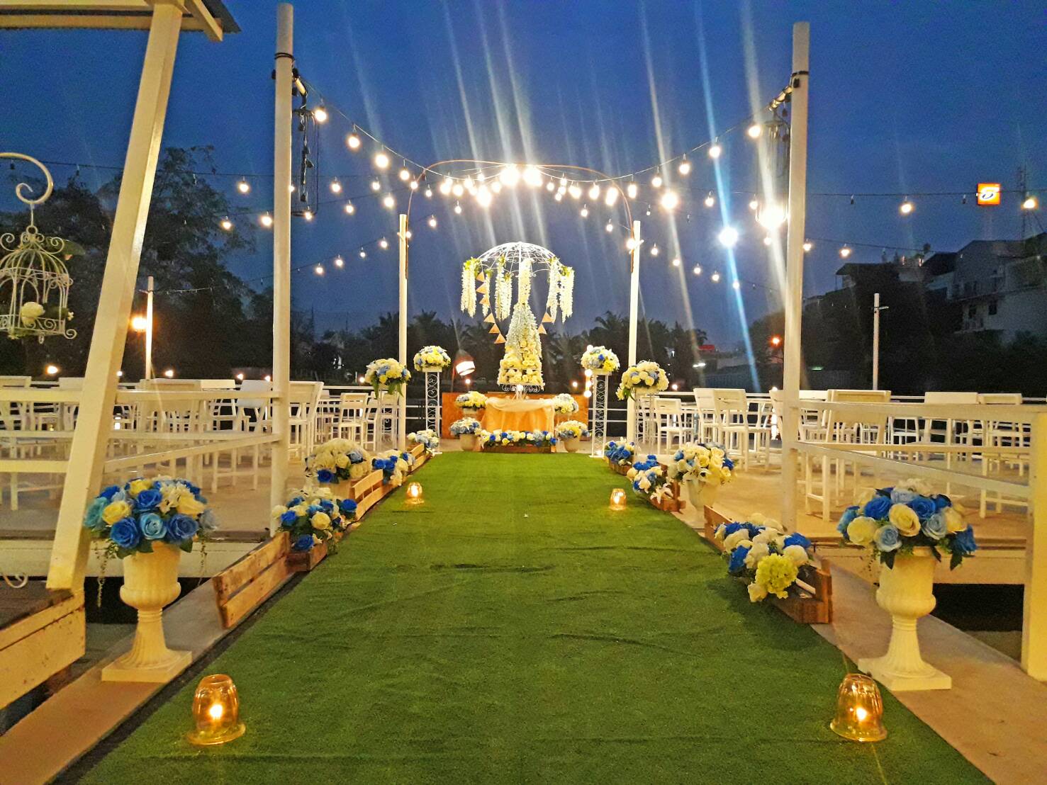 รหัสทรัพย์ 71220 Garden Of Love บริการสถานที่จัดเลี้ยงงานสังสรรค์ในรูปแบบส่วนตัวมีบริการทั้งเรือนแพริมน้ำ