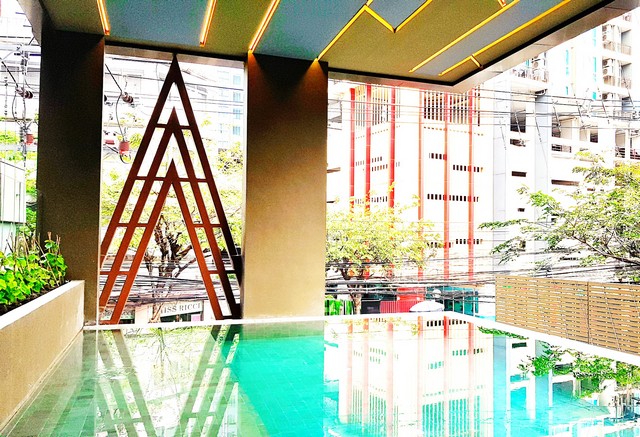 ขายดาวน์อัลทีจูด ดีไฟน์ สามย่าน (เฟส 2) 2 นอน แต่ราคาเท่า 1 นอน ตกแต่งสวยมาก เดิน 3 นาทีจาก MRT สามย่าน