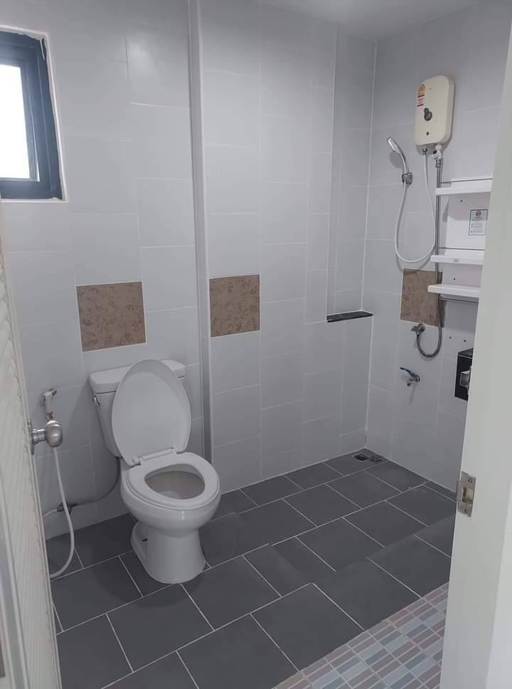 ขายบ้านเดี่ยว 2 ชั้น 56 ตร.วา 3 ห้องนอน 2 ห้องน้ำ โครงการ บ้านฟ้าปิยรมย์ เนสโต้ วงแหวนลำลูกกา-คลอง 6 บ้านหลังที่ 3 นับจากหน้าโครงการ