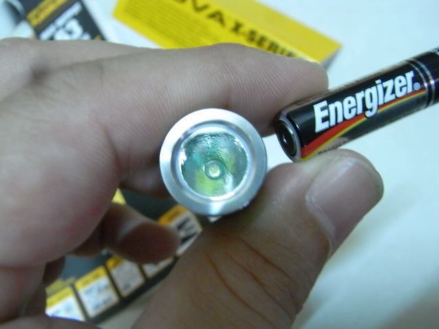 ไฟฉาย INOVA Xs - AAA Powered LED Flashlight