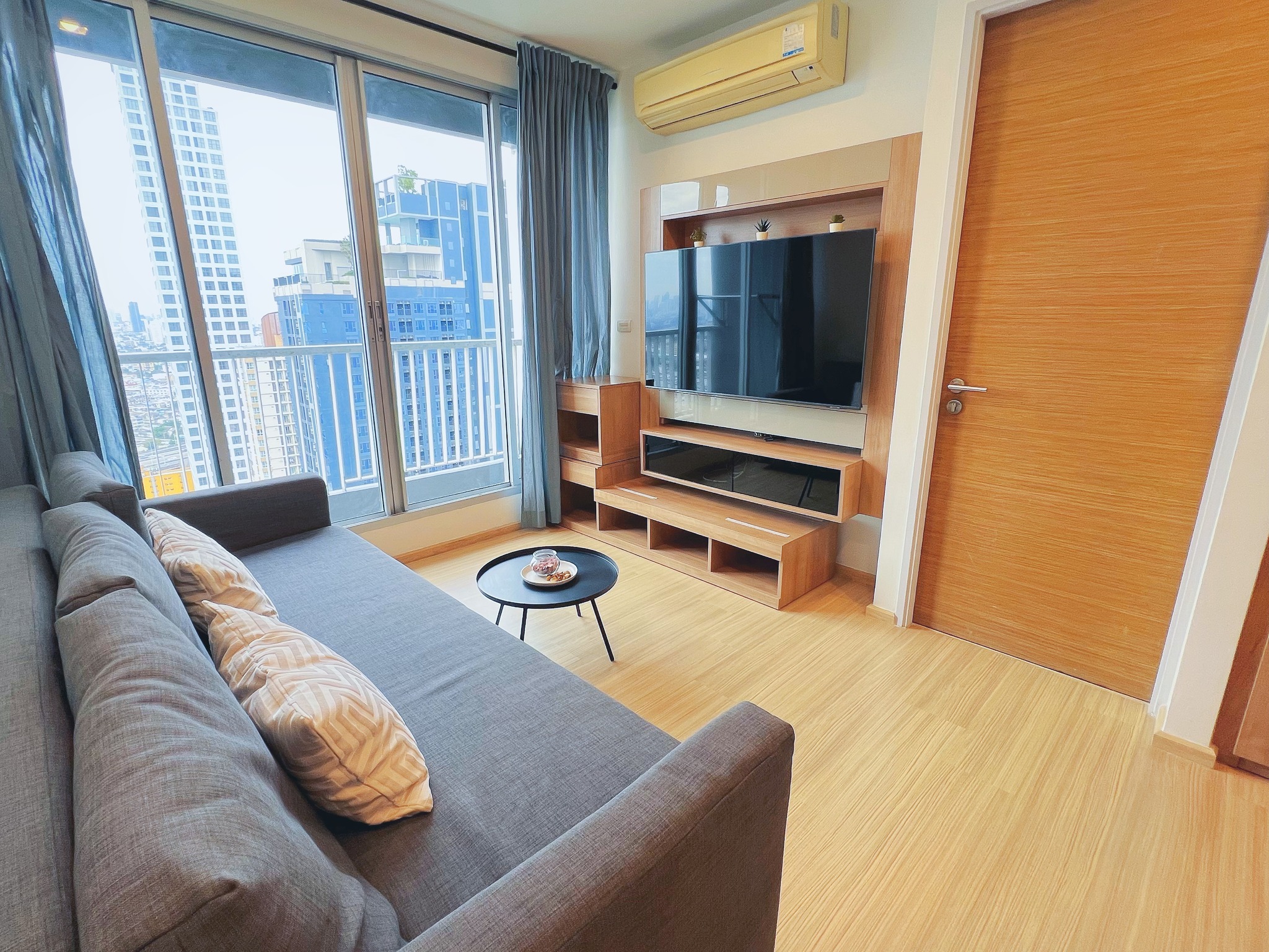 ให้เช่าคอนโด ริธึ่ม สุขุมวิท 50 / For Rent Rhythm Sukhumvit 50 (English below)
