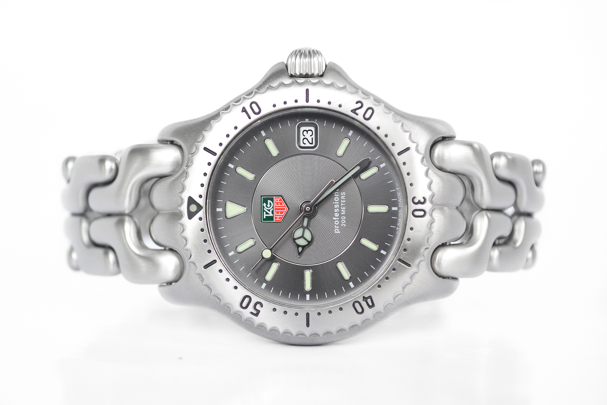 Tag Heuer Boy Size ก้างปลา หน้าเทา วงแหวน 3 ชั้น