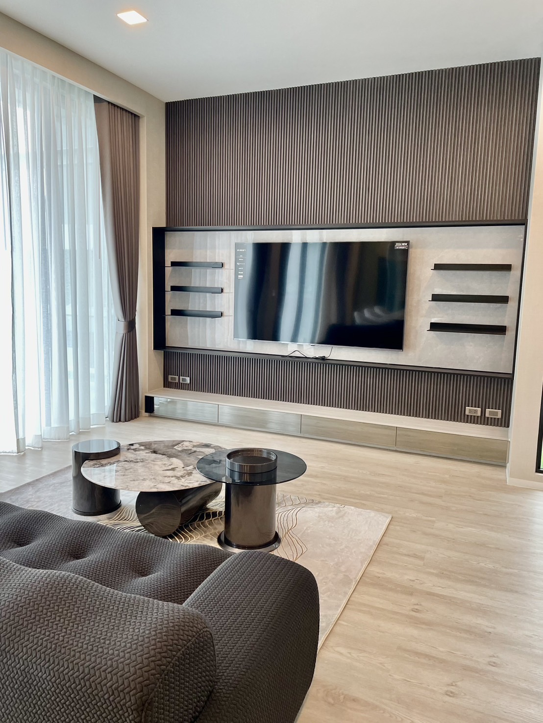 🏠 เช่าด่วน!!! พร้อมเข้าอยู่ VIVE 2 กรุงเทพกรีฑา (VIVE 2 Krungthep Kreetha) บ้านเดี่ยว 3 ชั้น มีลิฟท์ส่วนตัว ตกแต่งครบ พร้อมหิ้วกระเป๋าเข้าอยู่ได้เลย!