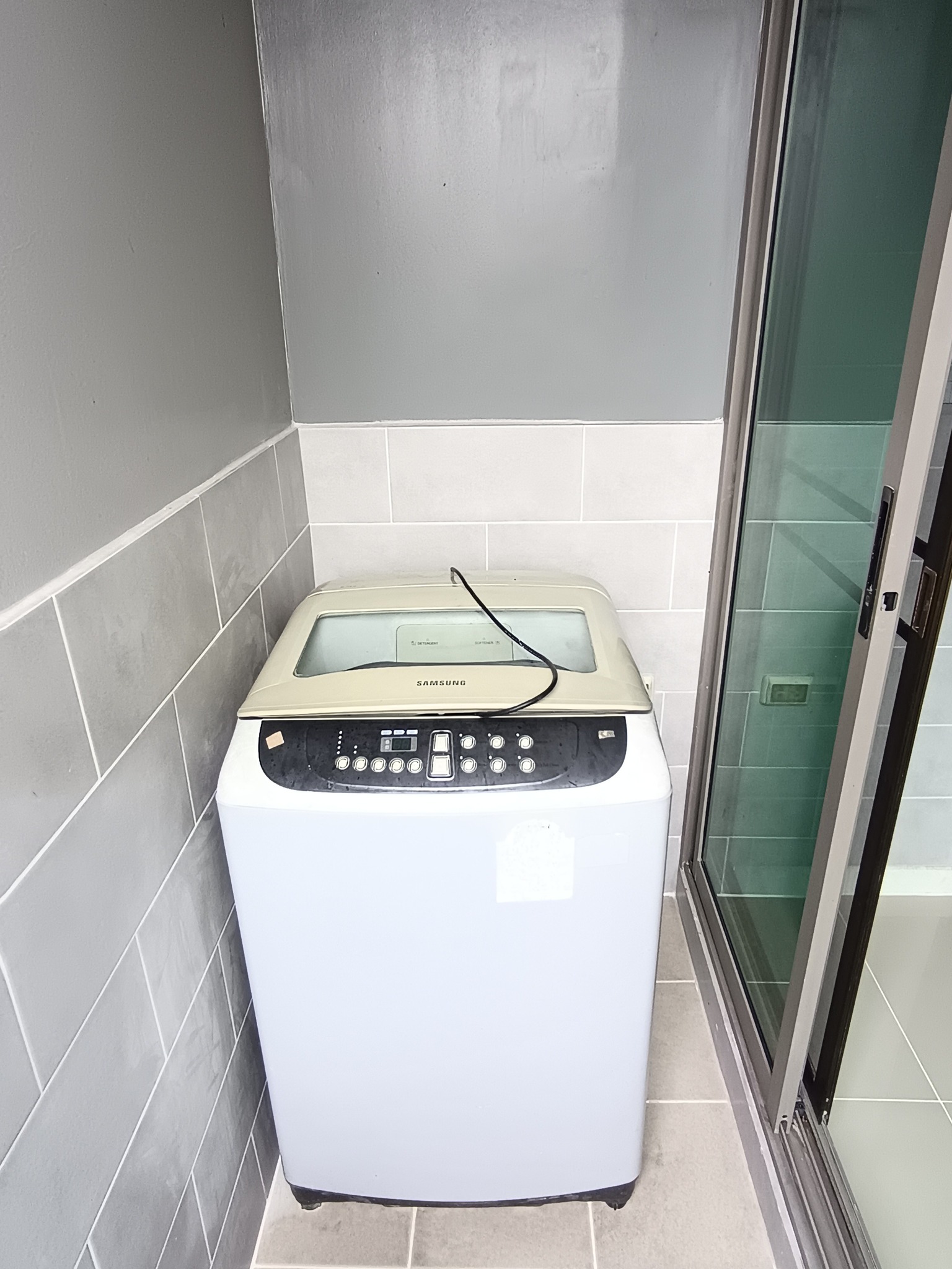 🏢 ให้เช่าคอนโด บี แคมปัส ประชาชื่น (B Campus Prachachuen) 📍 ห้องมุม ชั้น 3 | ขนาด 47 ตร.ม. | 2 ห้องนอน 1 ห้องน้ำ