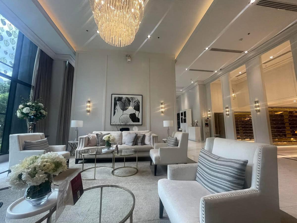 🌟 ให้เช่าคอนโด Life One Wireless (ไลฟ์ วัน ไวร์เลส) ใกล้ BTS เพลินจิต 🌟 ห้อง combine ขนาด 58 ตรม. ชั้น 35 วิวเมืองโล่ง เงียบสงบ พร้อมที่จอดรถ 2 คัน