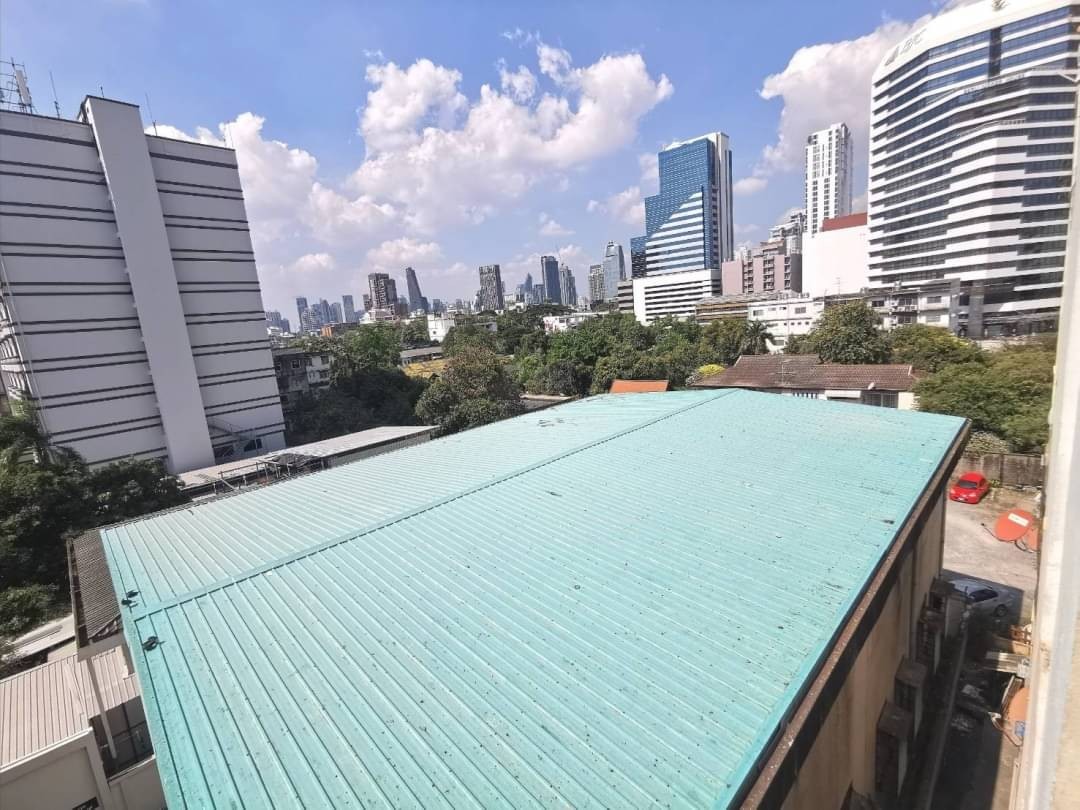 ให้เช่าคอนโด Baan Kluai Nam Thai (บ้านกล้วยน้ำไท) ((ให้เช่าถูกมาก)) คอนโดใกล้ BTS เอกมัย แต่งครบพร้อมอยู่ ใกล้ BTS เอกมัย 900 เมตร ติดถนนพระราม4