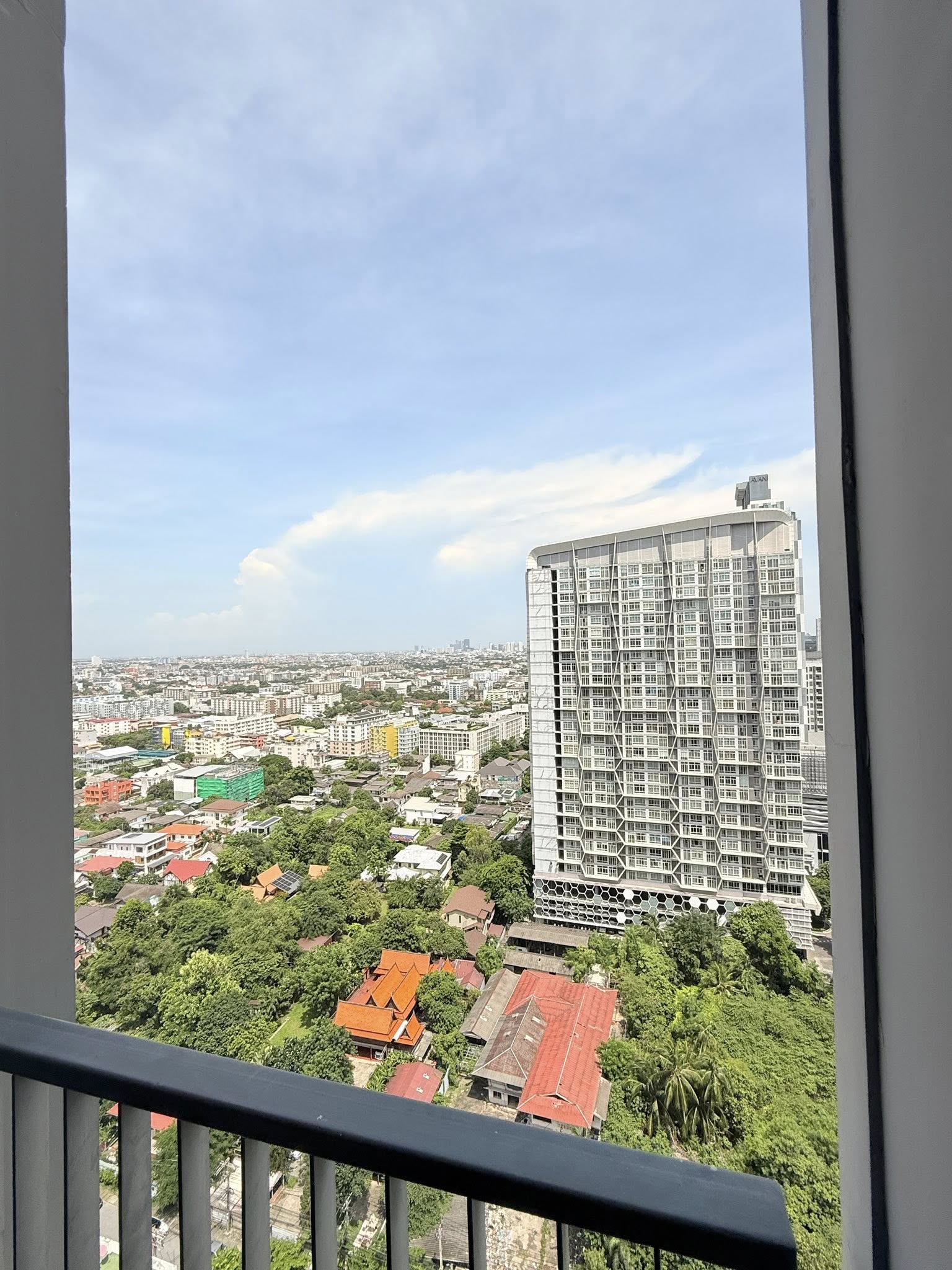 🌟 ห้องว่างพร้อมเข้าอยู่ ปล่อยเช่าคอนโดติด BTS อ่อนนุช Q House Sukhumvit 79 : คิวเฮาส์ สุขุมวิท 79 BTS อ่อนนุช เพียง 200 เมตร