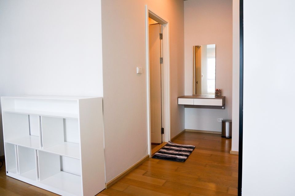 ✨ ให้เช่า Hive Sathorn คอนโดหรูติด BTS กรุงธนบุรี เพียง 100 เมตร!