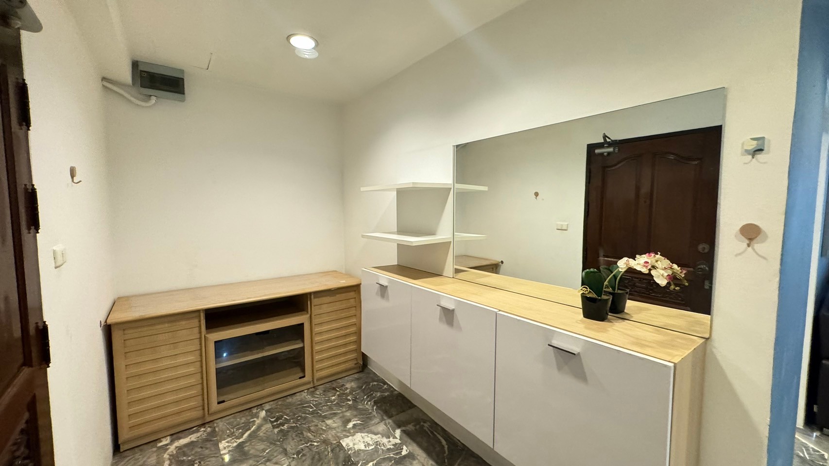 คอนโด Saranjai Mansion (สราญใจ แมนชั่น) 1 ห้องนอน 1 ห้องน้ำ ขนาด 62 ตรม. ชั้น 19 ทิศเหนือ วิว สระว่ายน้ำ