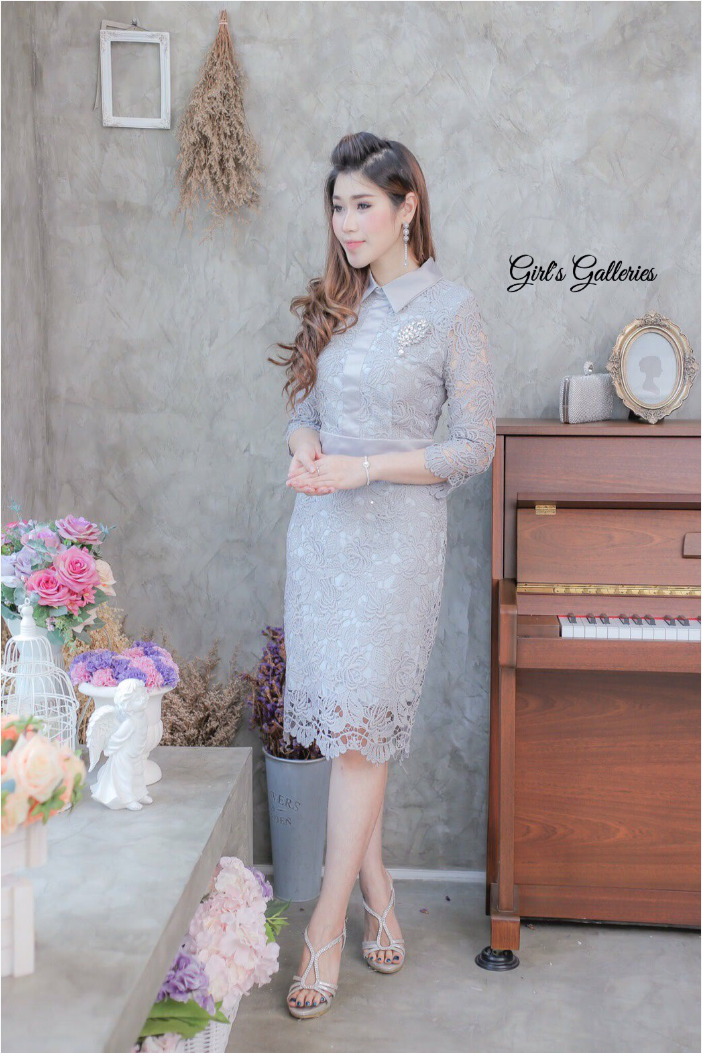 ชุดออกงาน/ชุดไปงานแต่งงานสีเทา ผ้าลูกไม้ เข้ารูป สวยหวาน เรียบหรู